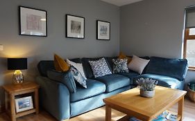 Dromore Court